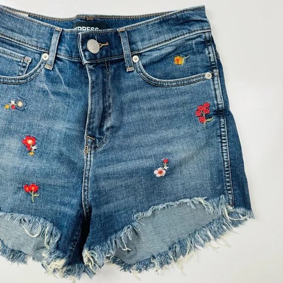 Express Original Midi High Rise Denim Shorts Floral Embroidered Size 2 - Picture 6 of 11